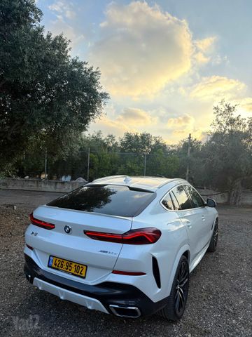 ב מ וו X6