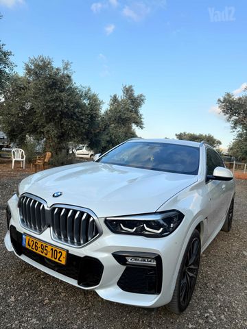 ב מ וו X6