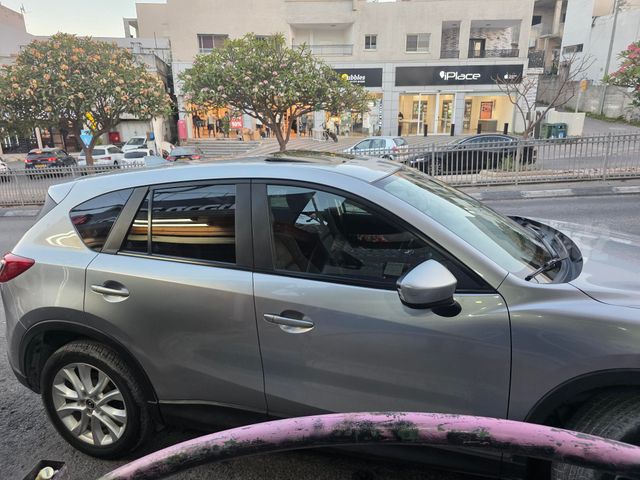 מודעת רכב מאזדה CX-5