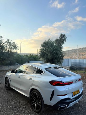ב מ וו X6