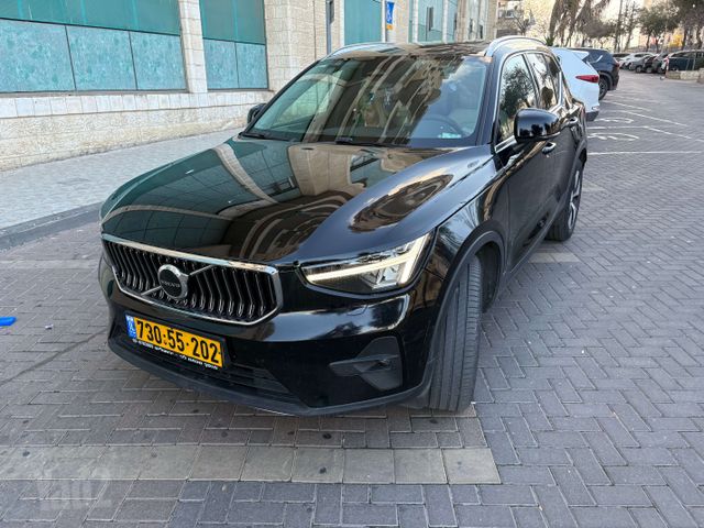 וולוו XC40