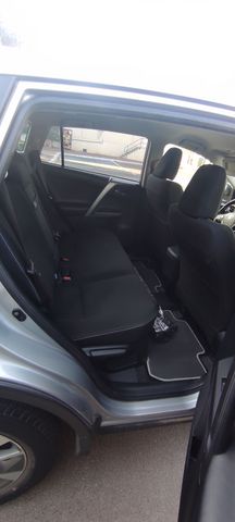 טויוטה RAV4
