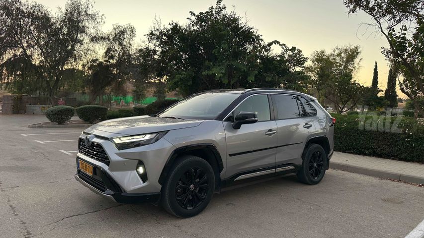 מודעת רכב טויוטה RAV4