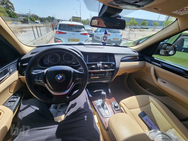 ב מ וו X3