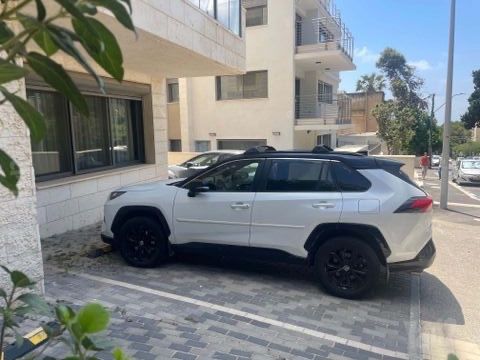 טויוטה RAV4