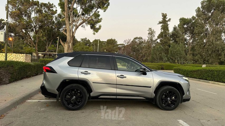טויוטה RAV4