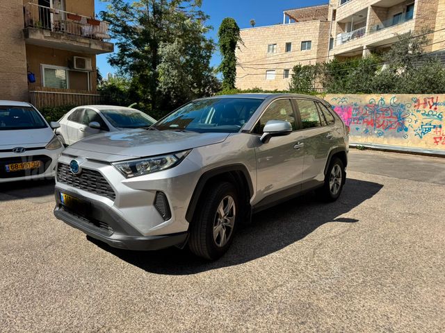 טויוטה RAV4