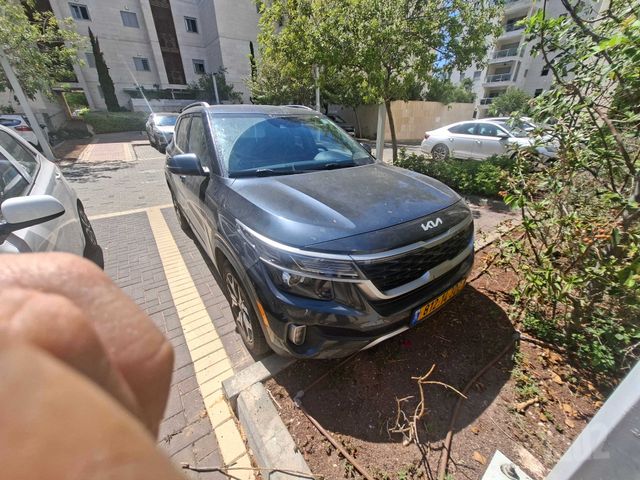מודעת רכב קיה סלטוס