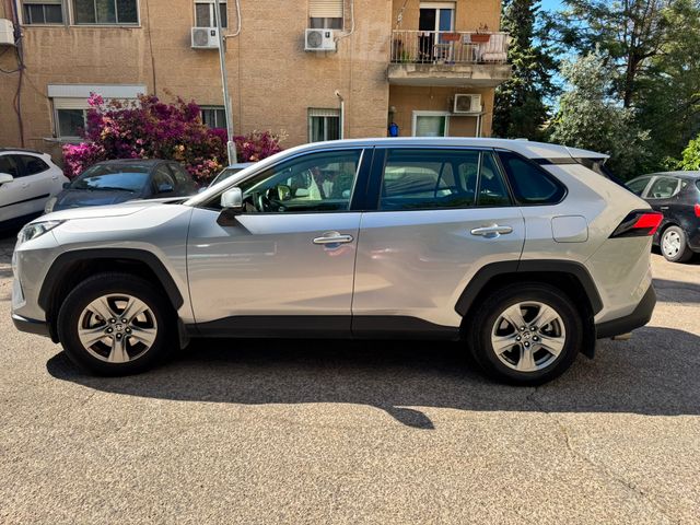 טויוטה RAV4