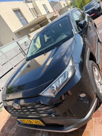 טויוטה RAV4