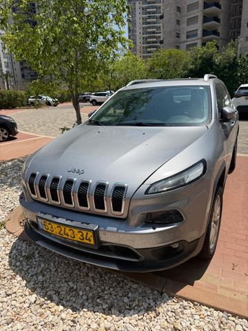 מודעת רכב ג'יפ צ'ירוקי