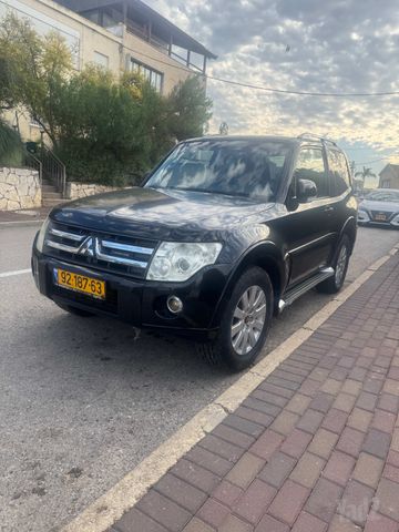 מודעת רכב מיצובישי פג'רו