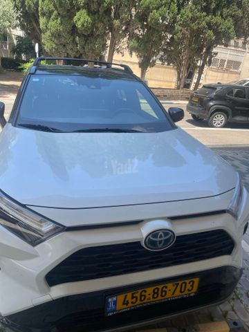 טויוטה RAV4
