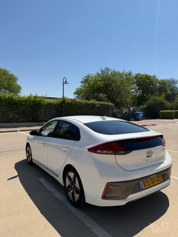 יונדאי איוניק