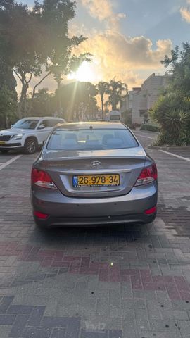יונדאי אקסנט i25