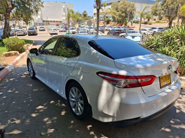 מודעת רכב טויוטה קאמרי
