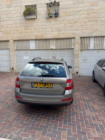 סקודה אוקטביה 