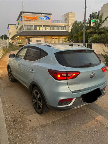 מודעת רכב אם ג'י ZS