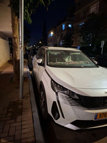 פיג'ו 3008