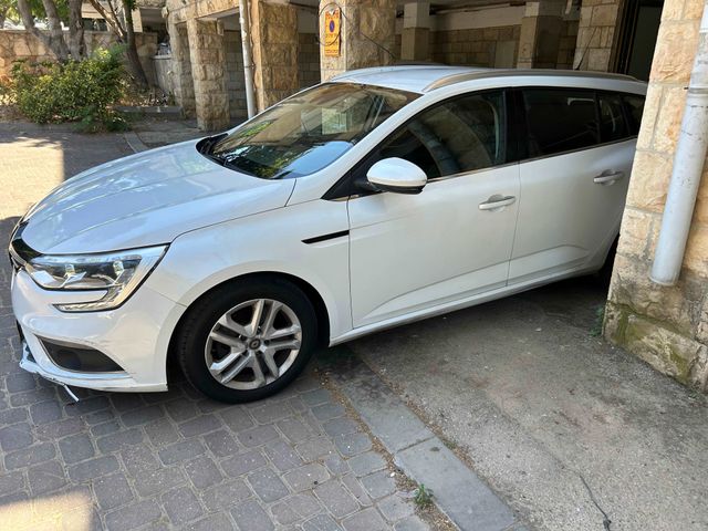 רנו מגאן