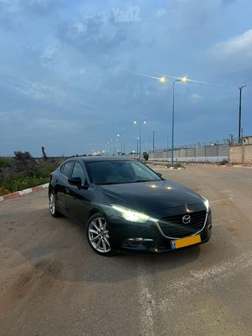 מאזדה 3