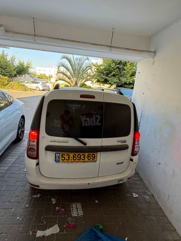 רנו לוגאן