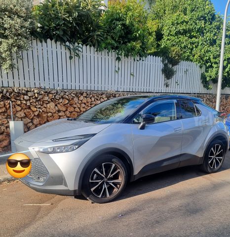 מודעת רכב טויוטה C-HR