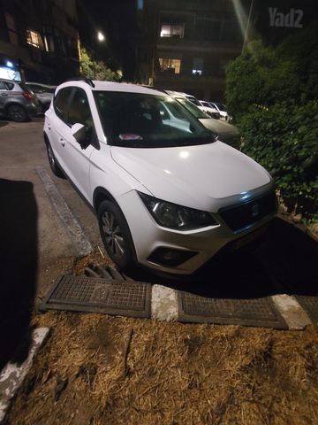 מודעת רכב סיאט ארונה