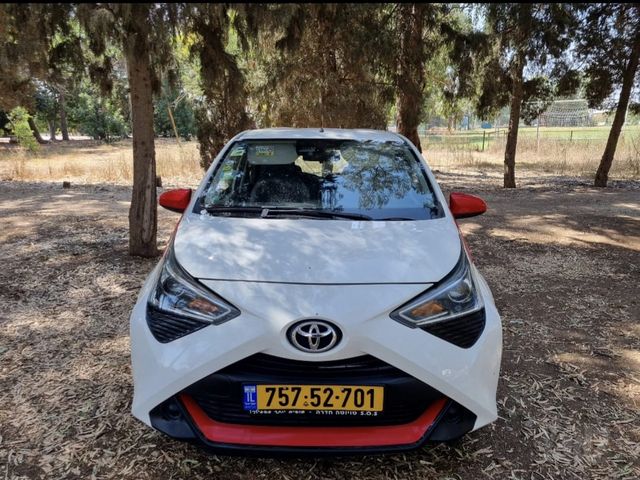 מודעת רכב טויוטה אייגו