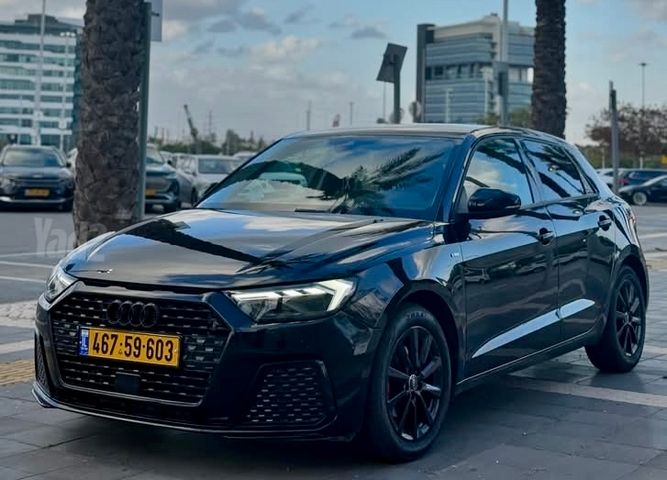 אאודי A1