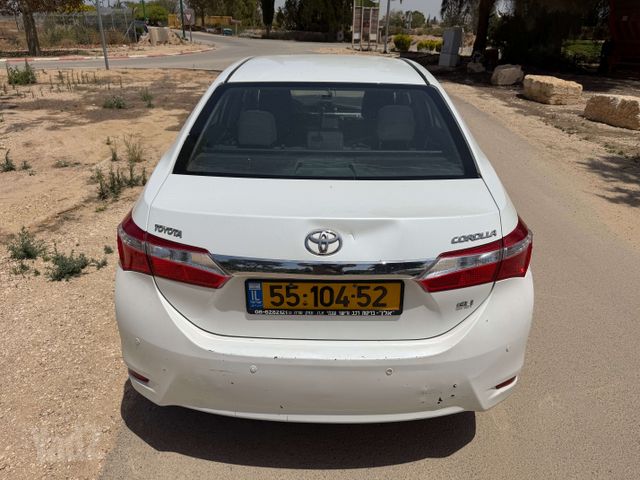 טויוטה קורולה