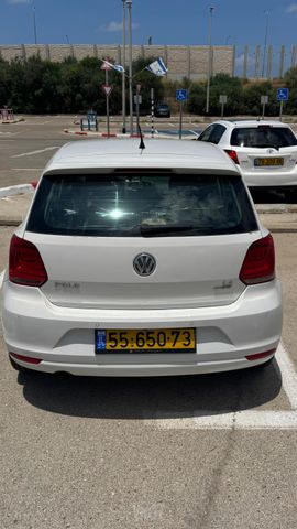 פולקסווגן פולו 