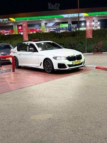 מודעת רכב ב מ וו סדרה 5