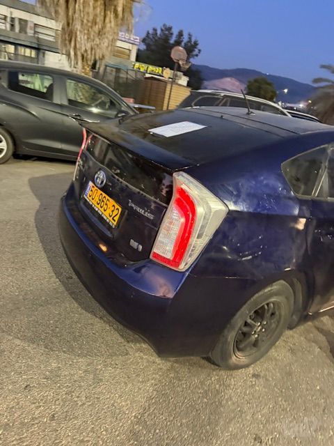 מודעת רכב טויוטה פריוס