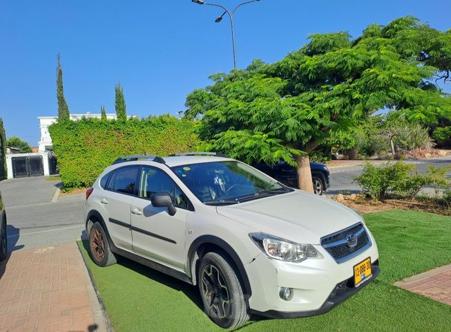 מודעת רכב סובארו XV
