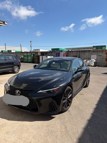 IS F-Sport 300 אוט׳ 2.0 (245 כ״ס)