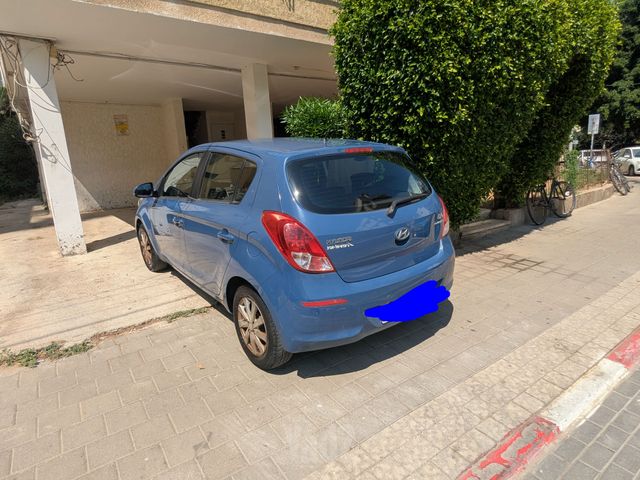 יונדאי i20