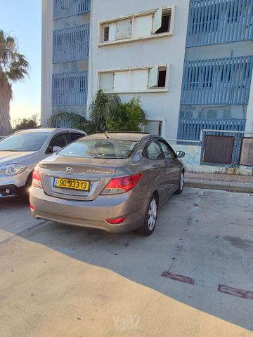 יונדאי אקסנט i25
