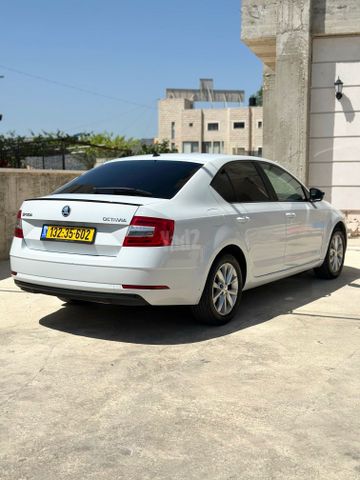 סקודה אוקטביה