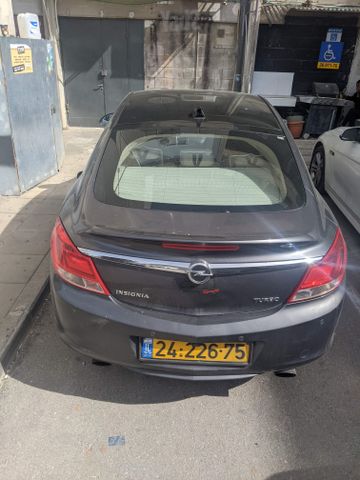 אופל אינסיגניה