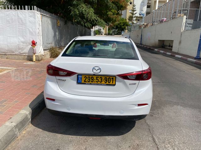 מאזדה 3