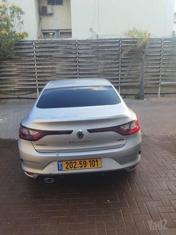 רנו מגאן