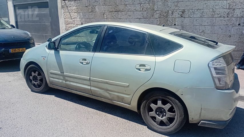 טויוטה פריוס