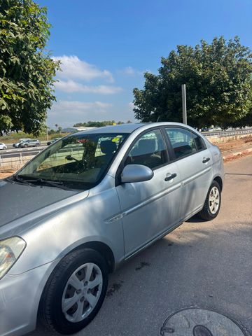יונדאי אקסנט i25
