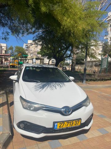 טויוטה אוריס
