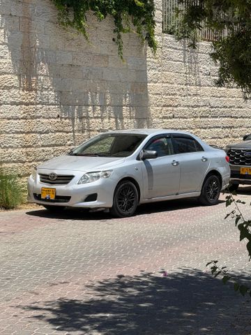 טויוטה קורולה