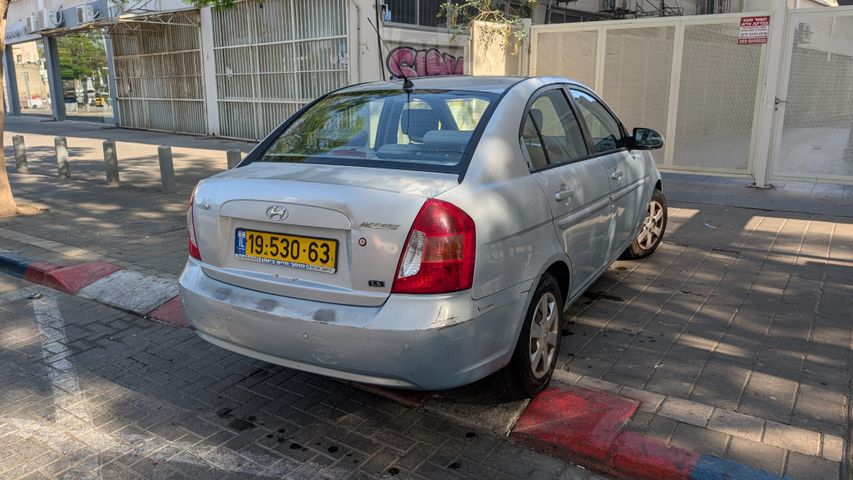 יונדאי אקסנט i25
