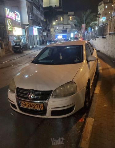 מודעת רכב פולקסווגן ג'טה 