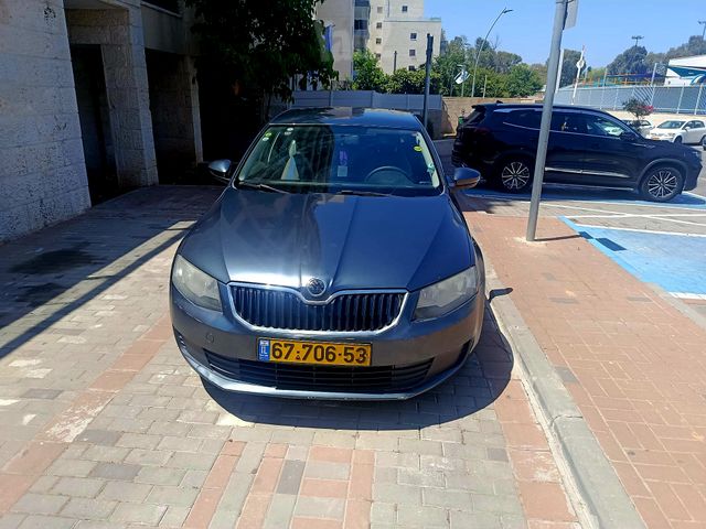 סקודה אוקטביה
