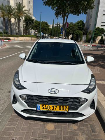 יונדאי i10